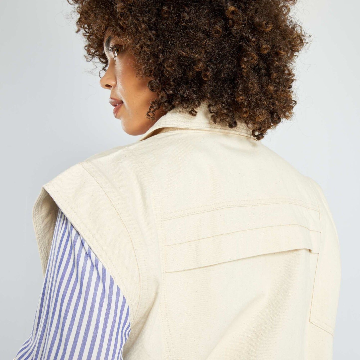 Veste légère en denim sans manches Beige