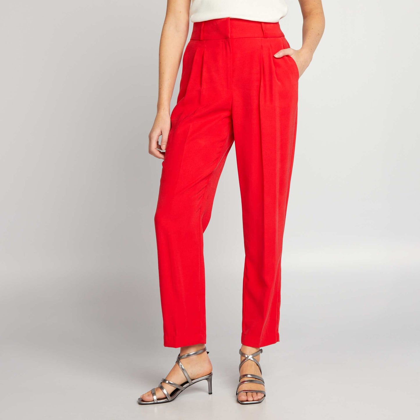 Pantalon cigarette Rouge