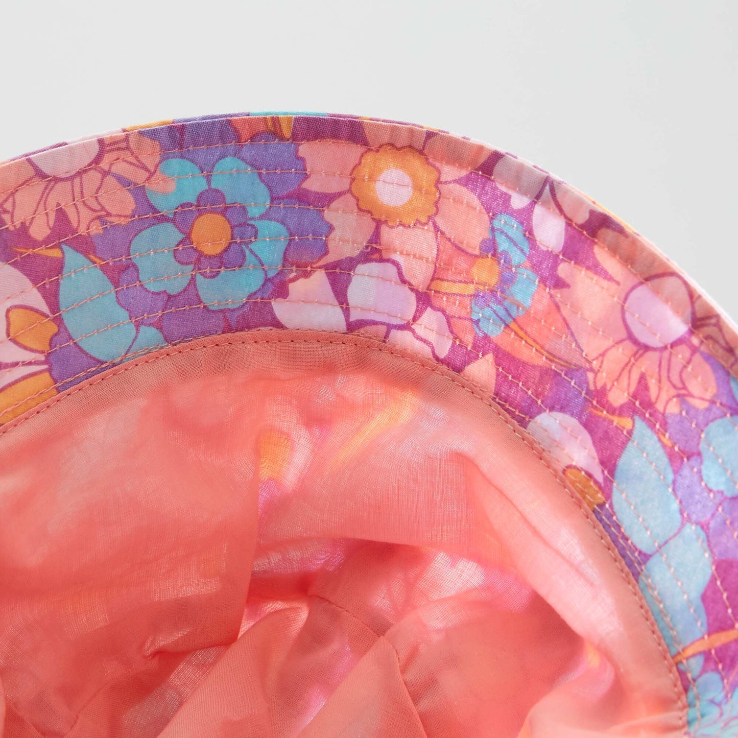 Bob avec imprimé fleuri Rose