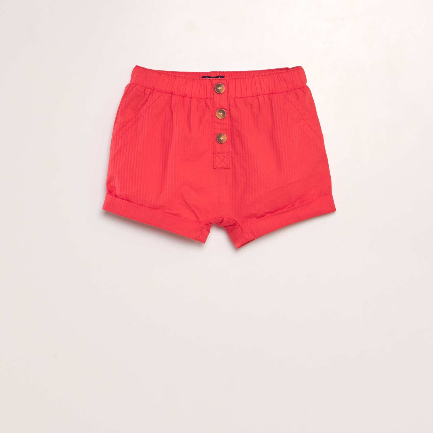 Short taille haute effet chevrons rouge