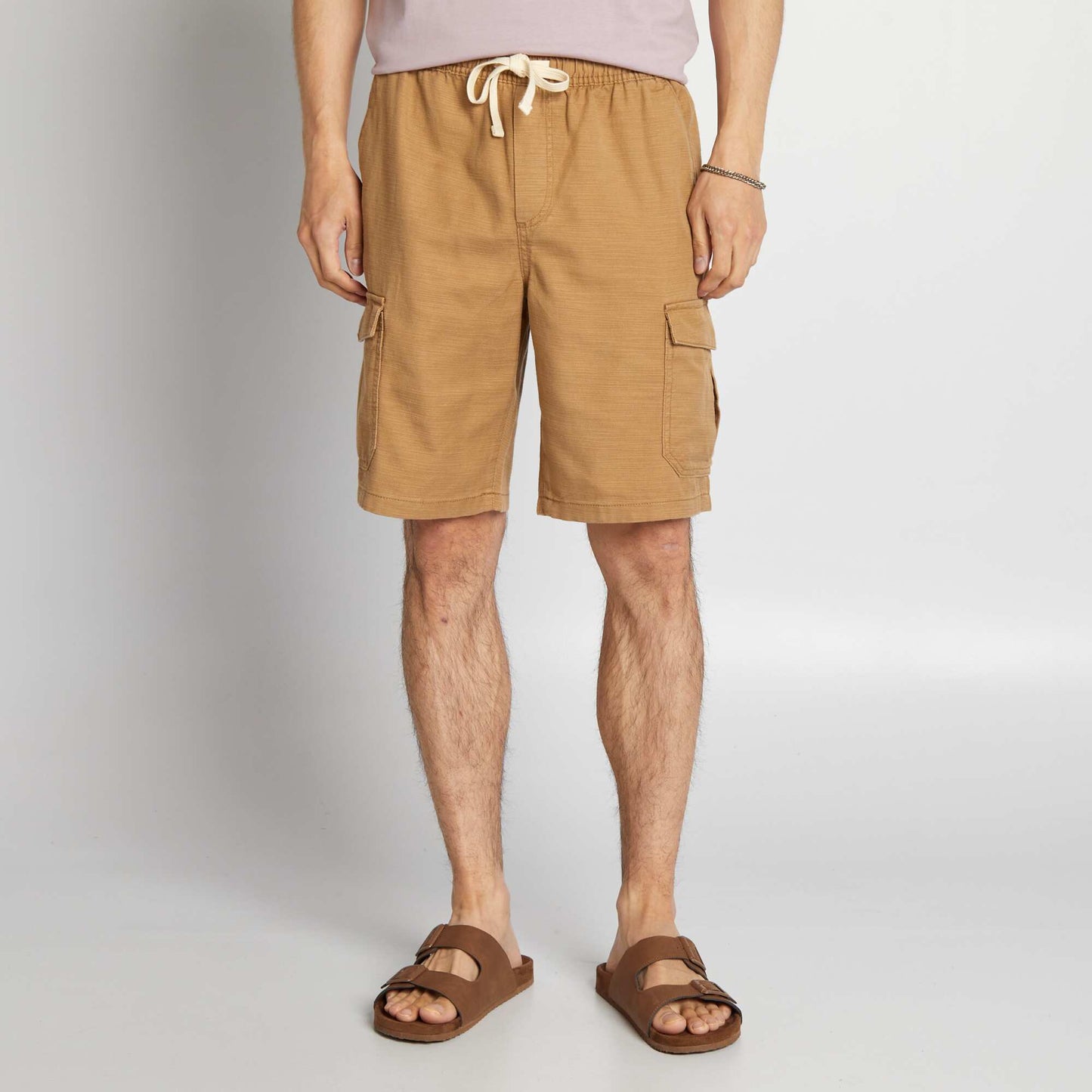 Bermuda chino avec poches sur les côtés Beige