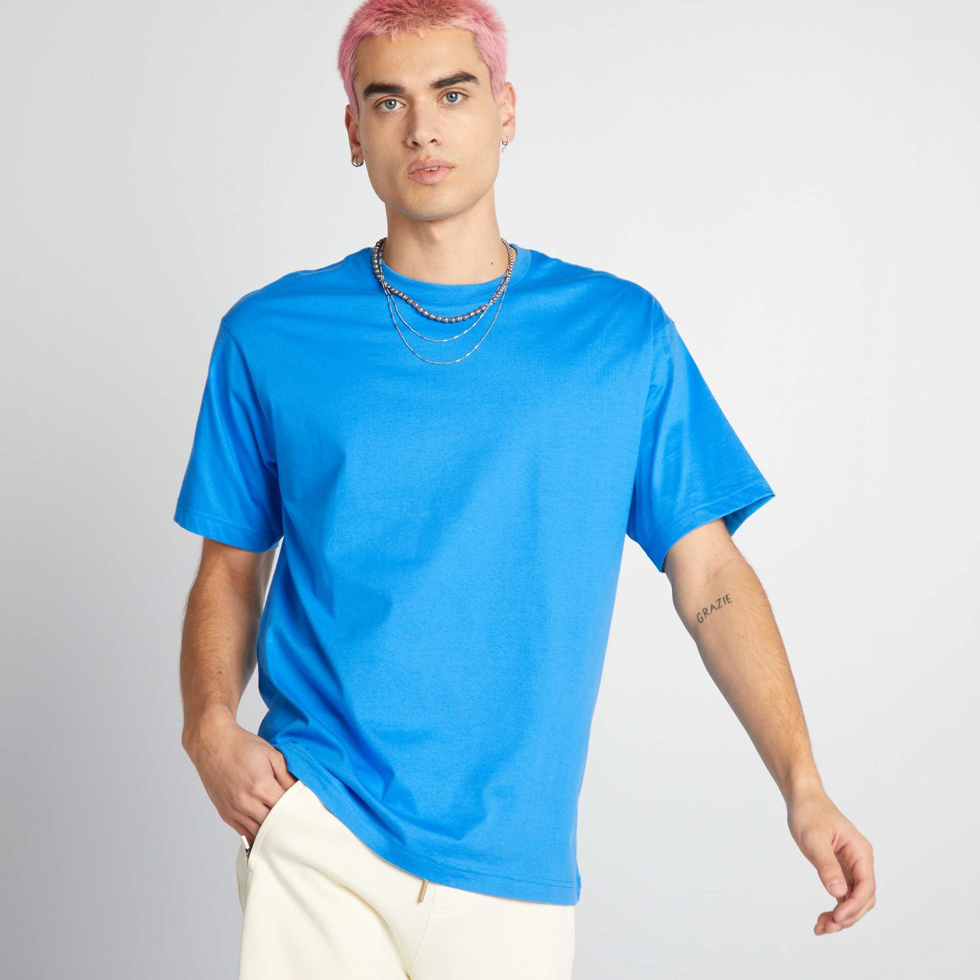 T-shirt uni à col rond Bleu – Kiabi Afrique