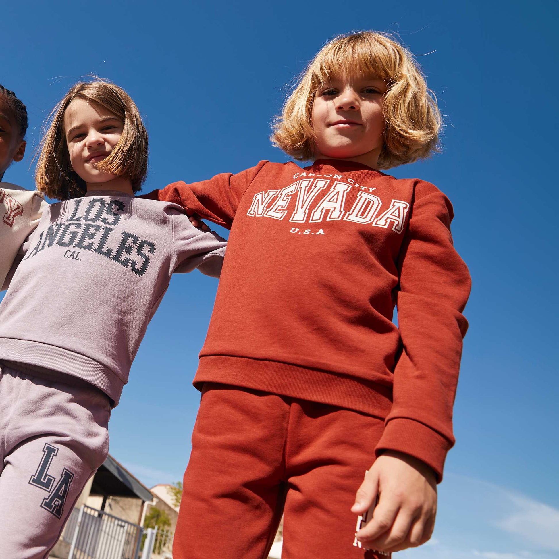 Sweat à col rond imprimé ROUGE – Kiabi Afrique - Main Image