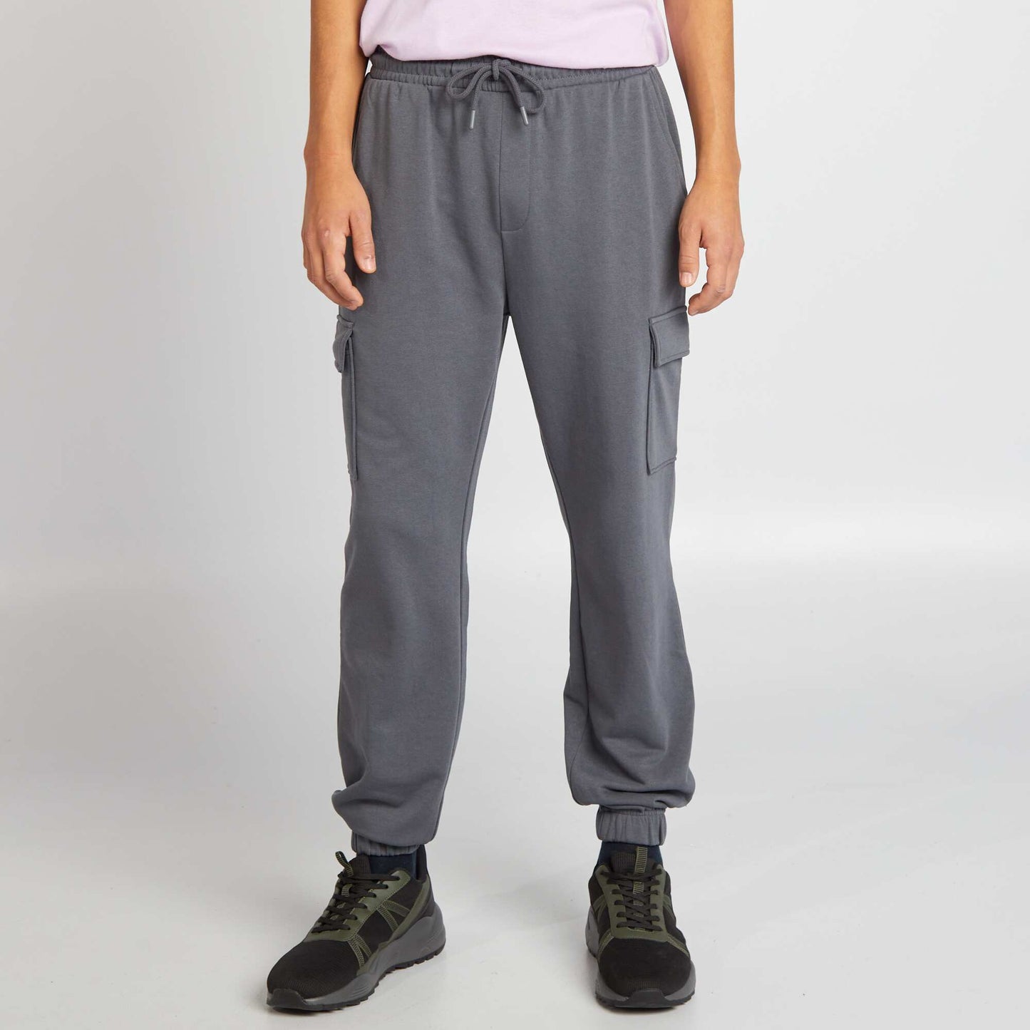 Jogging multipoches en french terry Gris