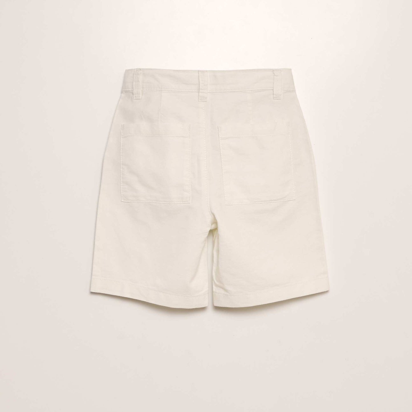 Bermuda chino uni blanc