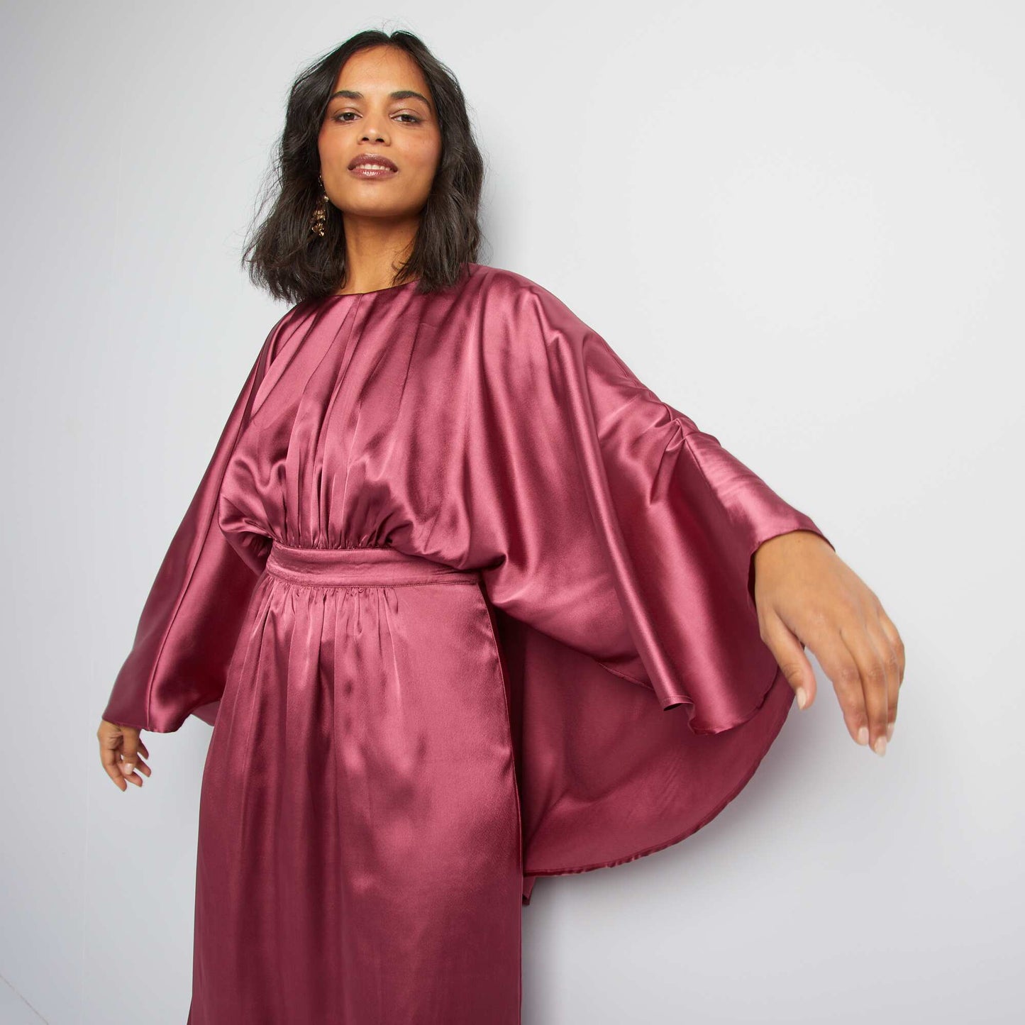 Robe longue fluide avec manches larges ROSE