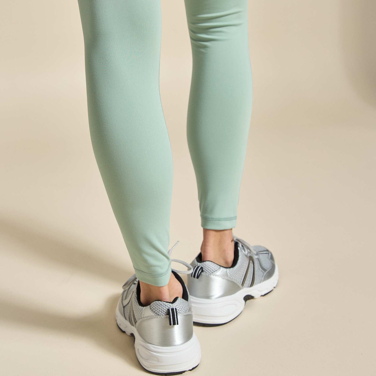 Legging de sport taille twistée VERT