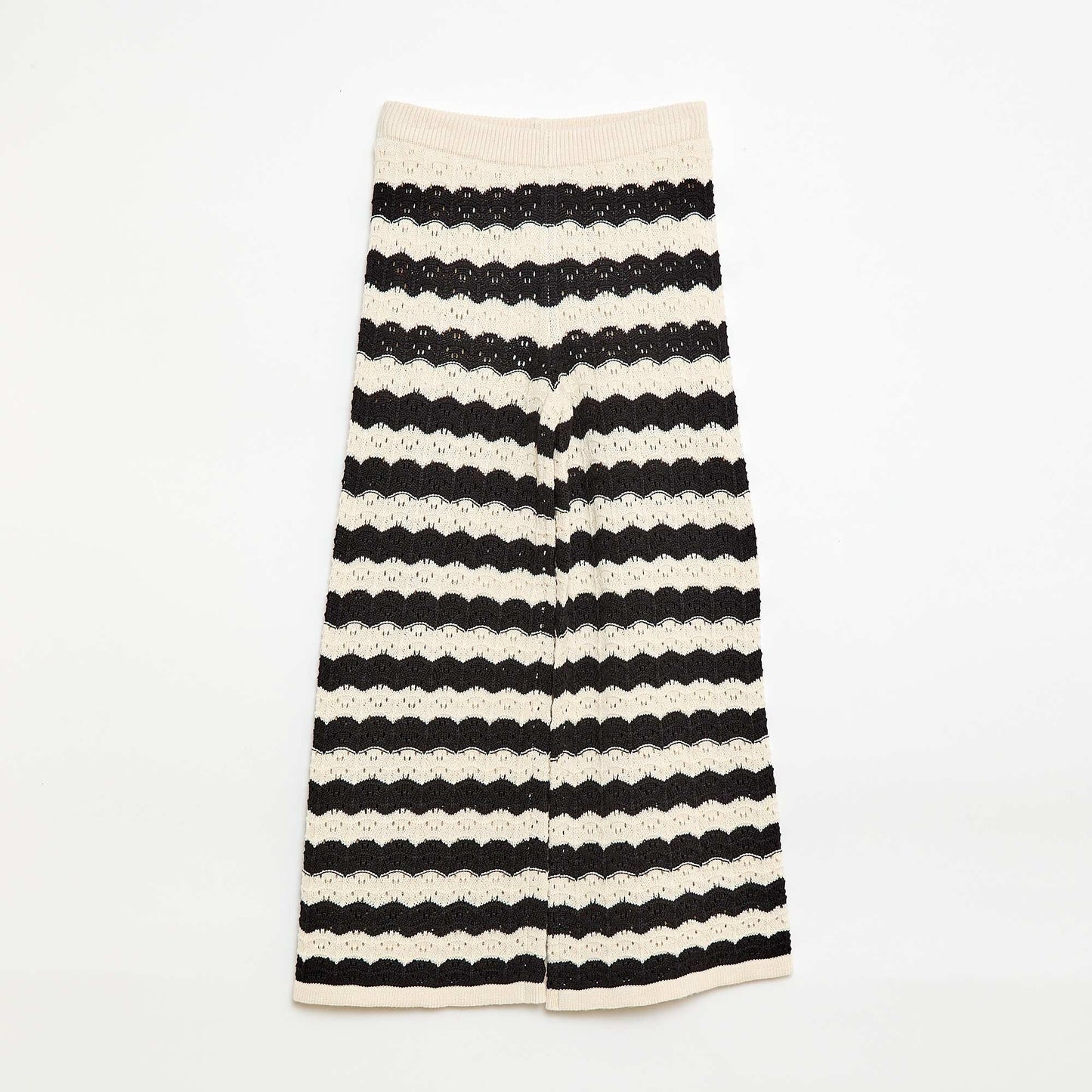 Pantalon en crochet forme flare / coupe évasée NOIR