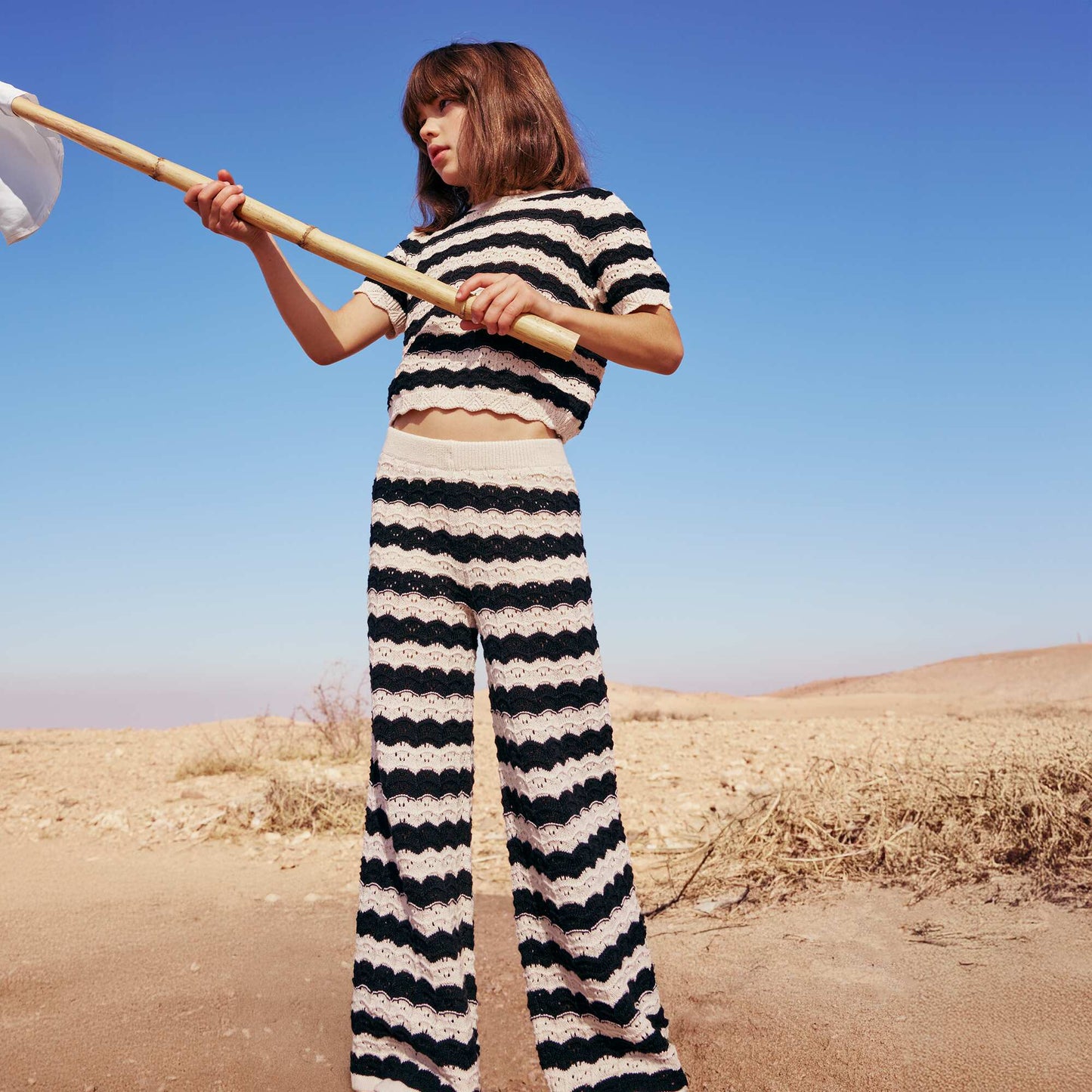 Pantalon en crochet forme flare / coupe évasée NOIR