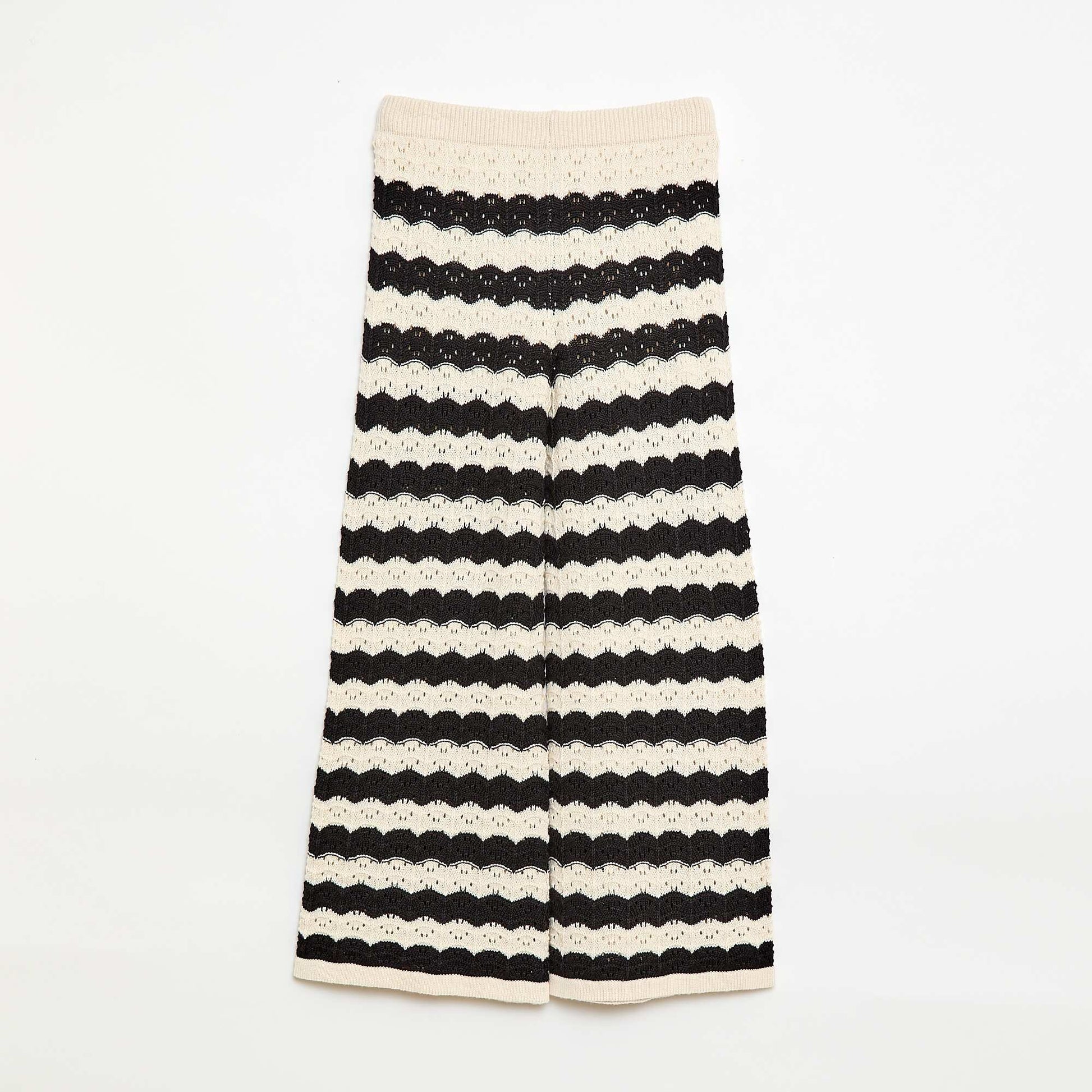 Pantalon en crochet forme flare / coupe évasée NOIR