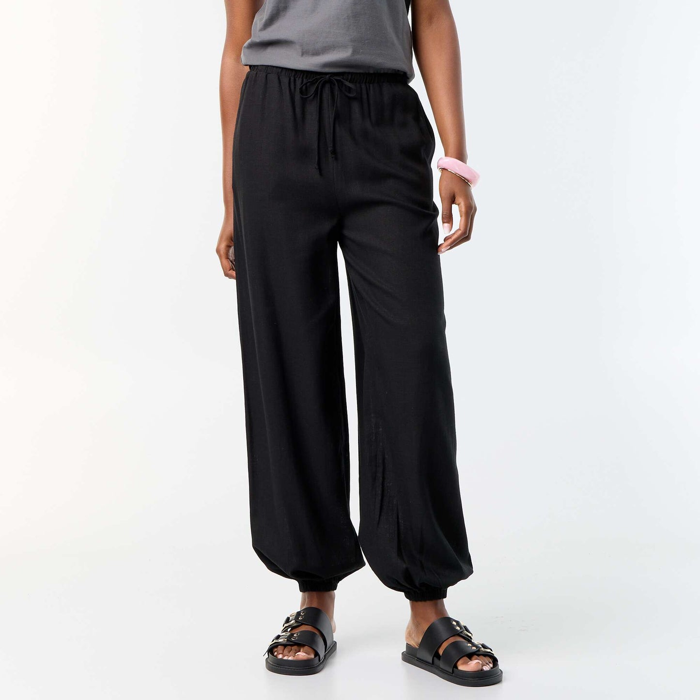 Pantalon coupe balloon uni avec 2 poches NOIR