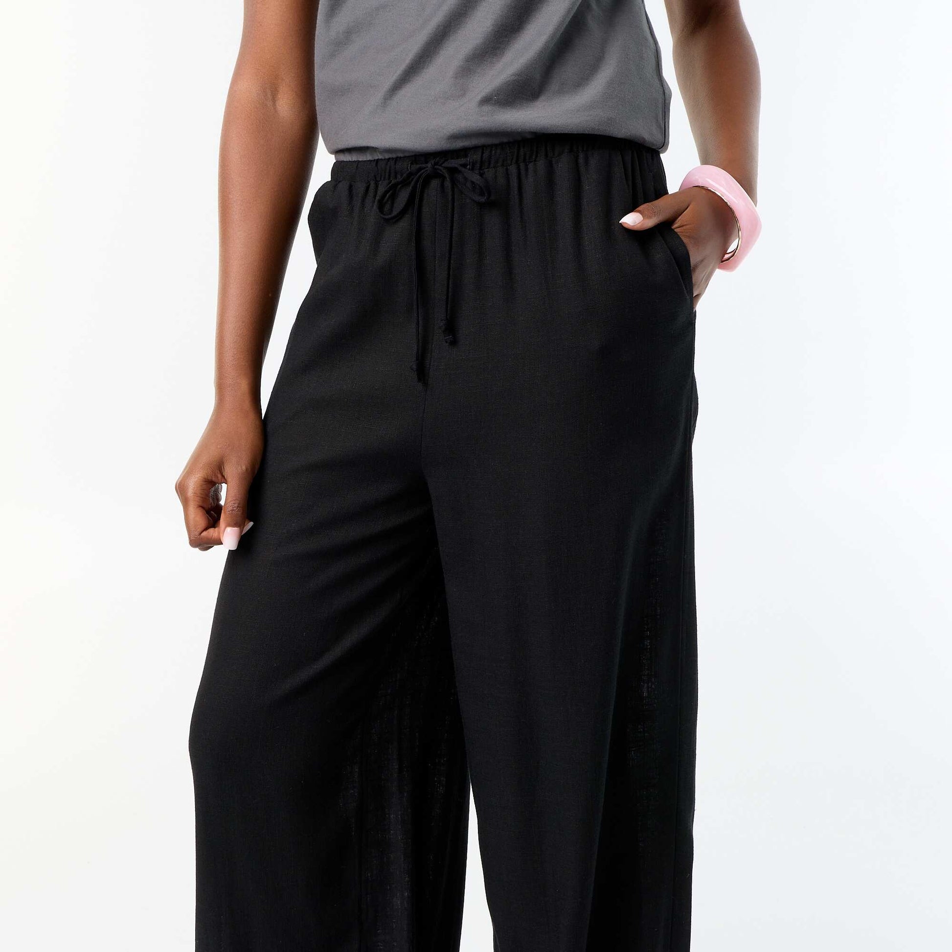Pantalon coupe balloon uni avec 2 poches NOIR