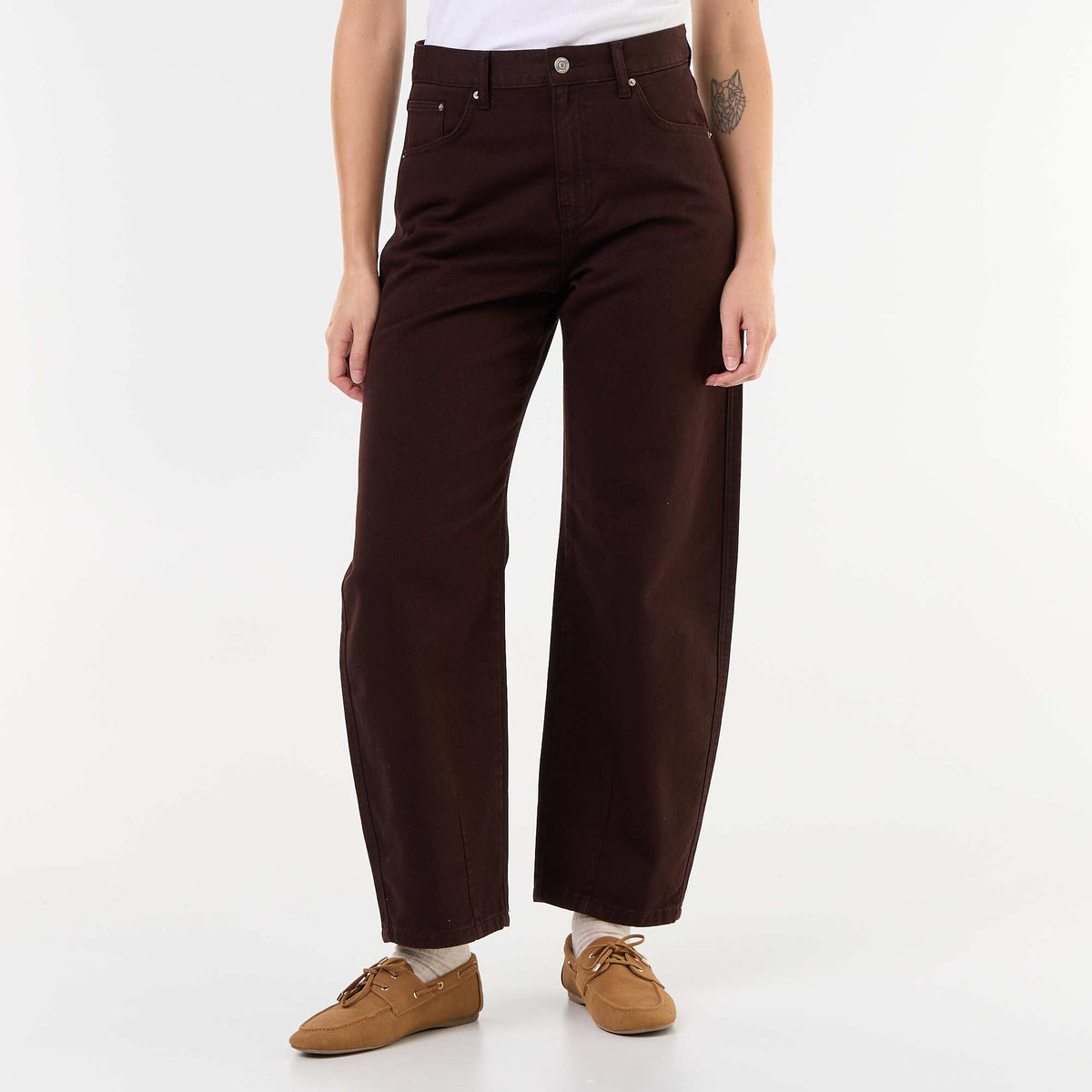 Pantalon en denim forme large barrel MARRON
