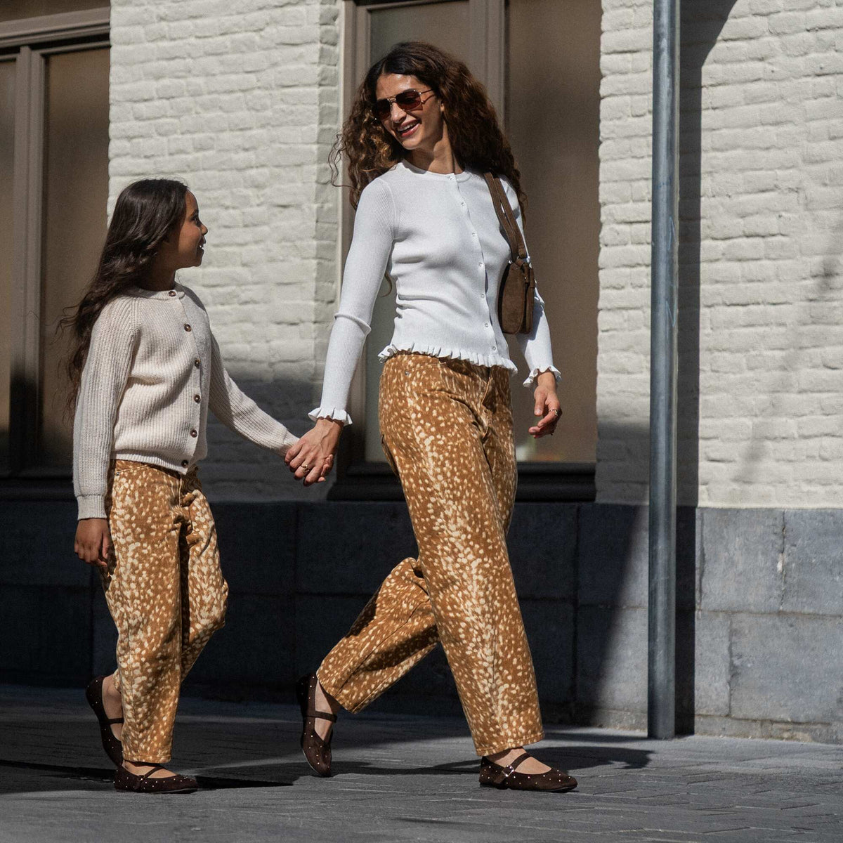 Pantalon denim coupe barrel à motif BEIGE