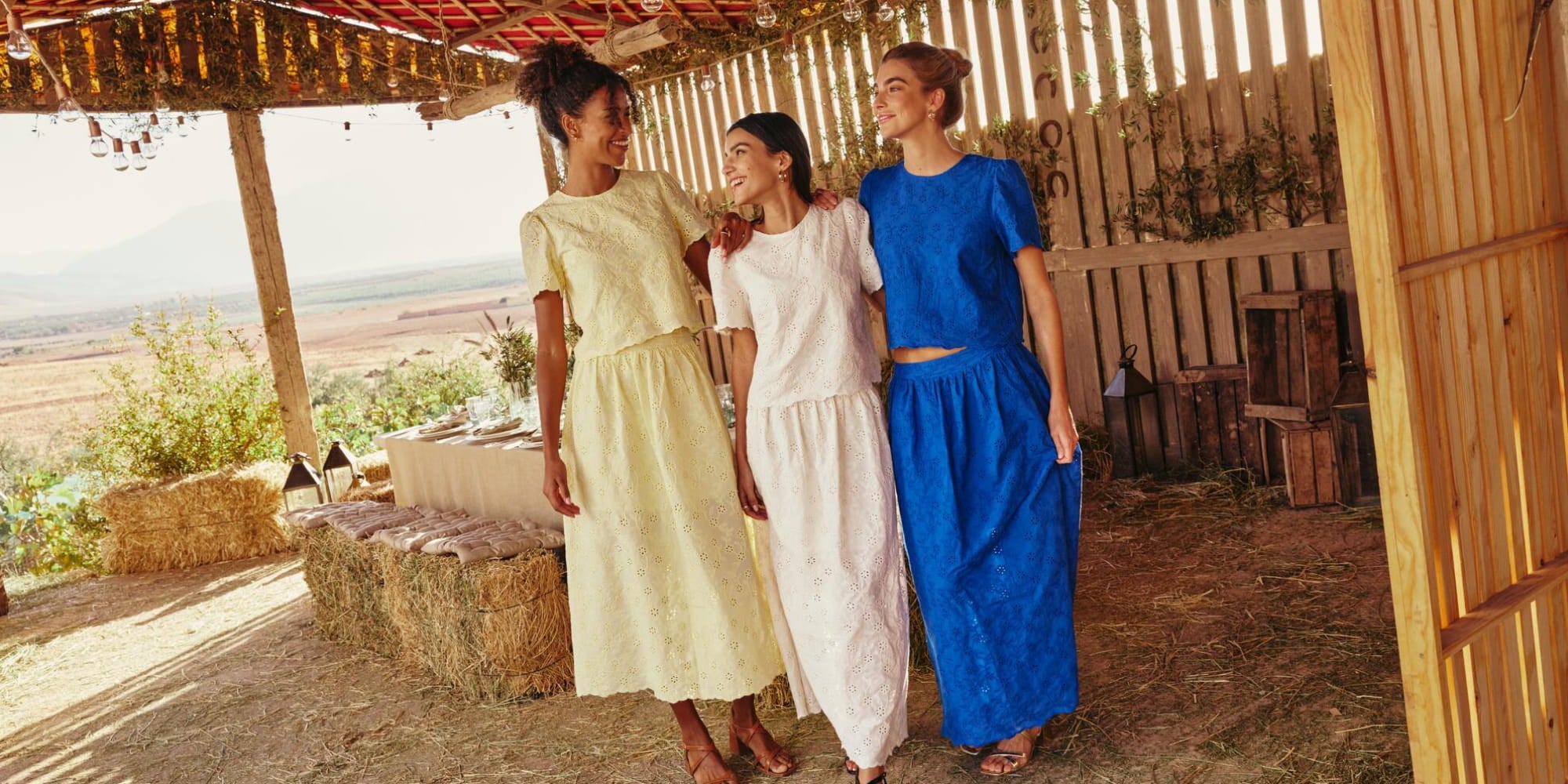 Un ensemble féminin ultra chic pour vos cérémonies de saison !