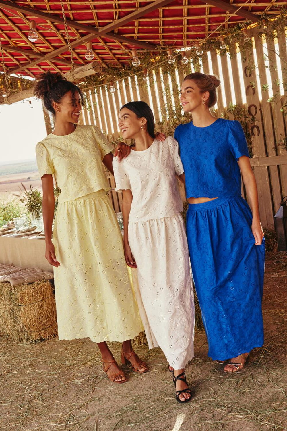 Un ensemble féminin ultra chic pour vos cérémonies de saison !