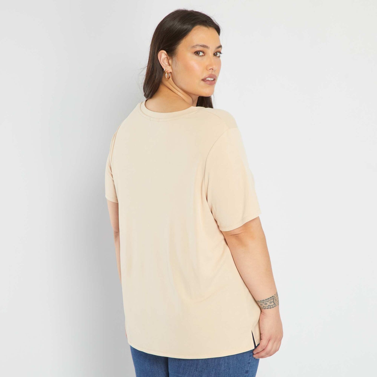 T-shirt col V en matière douce Beige